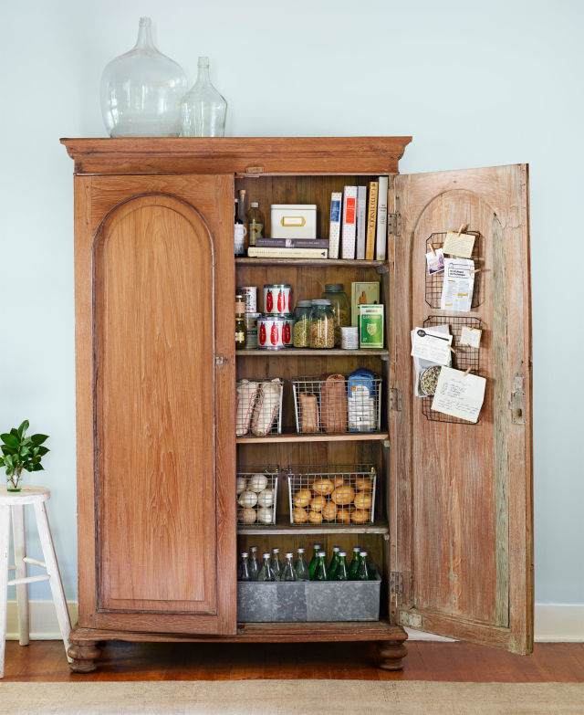 14 beautiful pantries that will fulfil your organisation dreams